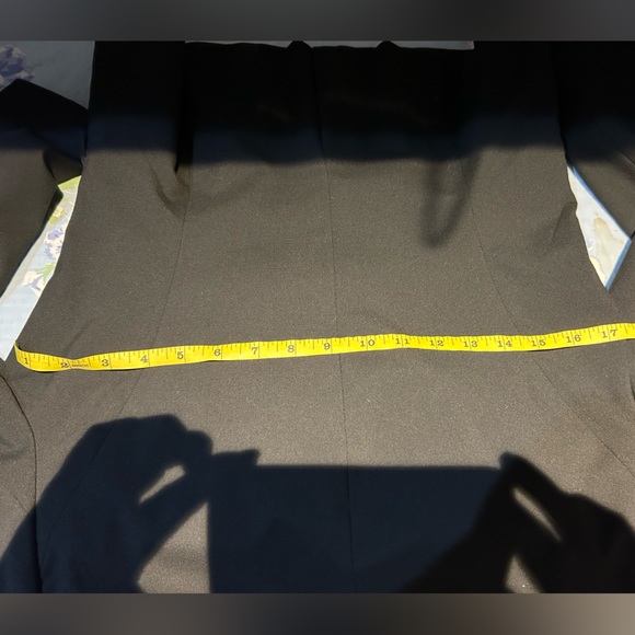 Banana Republic Black Blazer - Picture 6 of 6